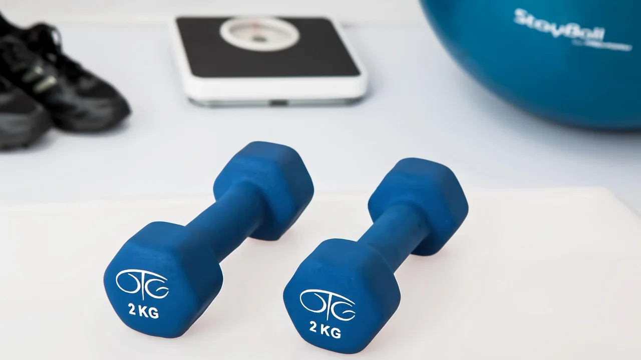 Ambiente seguro e supervisionado favorece a prática de exercícios.
