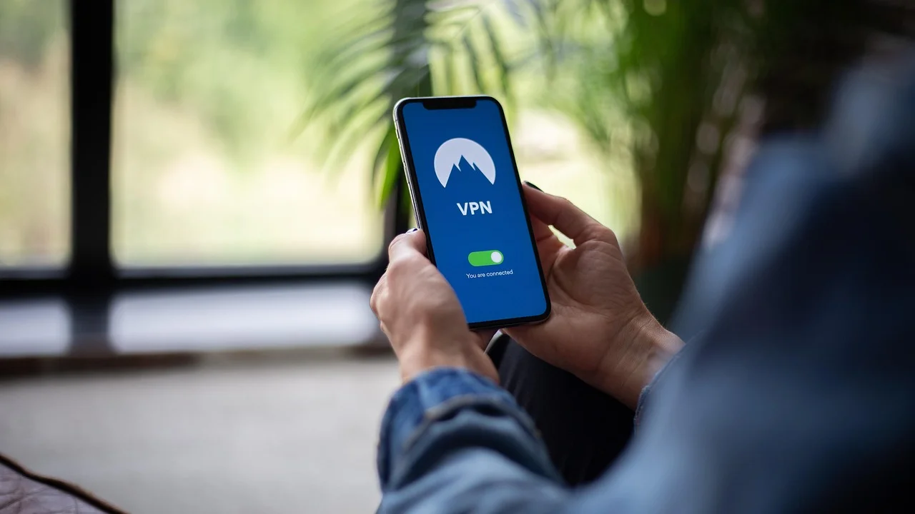 Conferência do celular usado antes de concluir a compra.