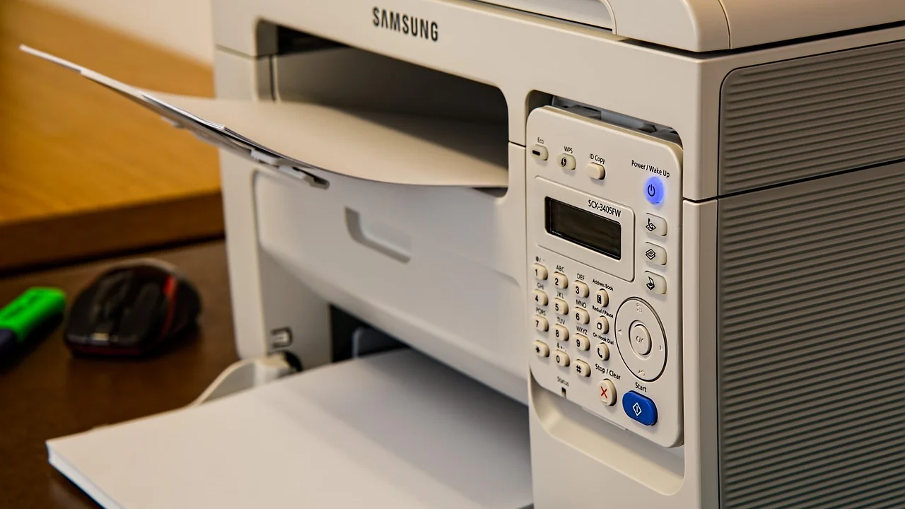 Impressora Epson conectada à rede Wi-Fi doméstica
