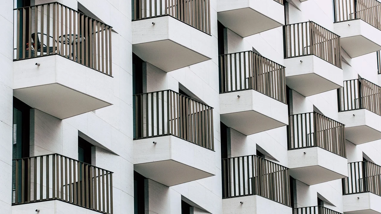 Fachada de edifícios residenciais na cidade de São Paulo.