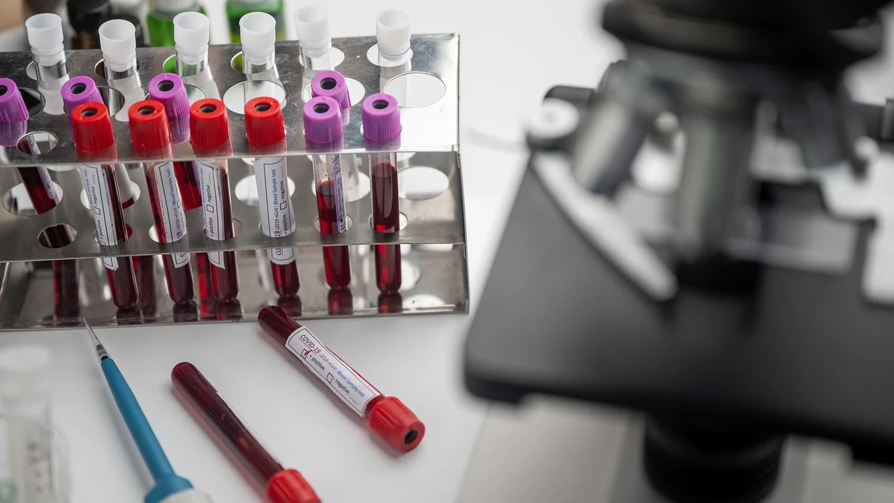 Consulta médica é importante para investigar alterações persistentes.