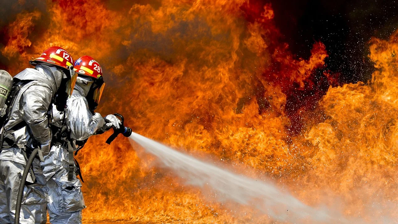 Sinalização de segurança em ambiente de trabalho
