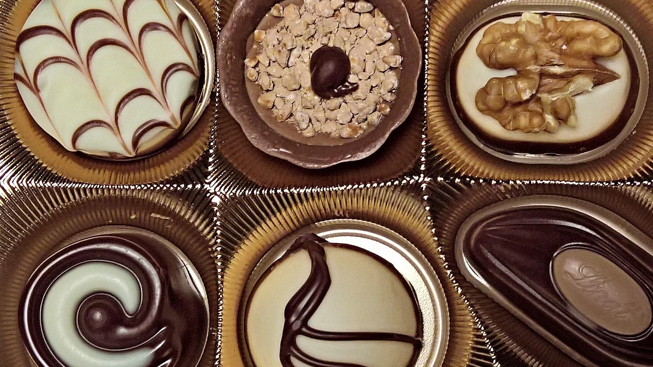 Unidades de wafer coberto usadas na decoração de sobremesa