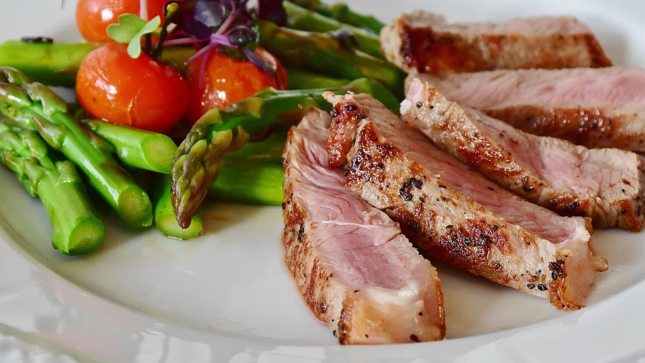Rótulo nutricional usado para comparar porções de alimentos