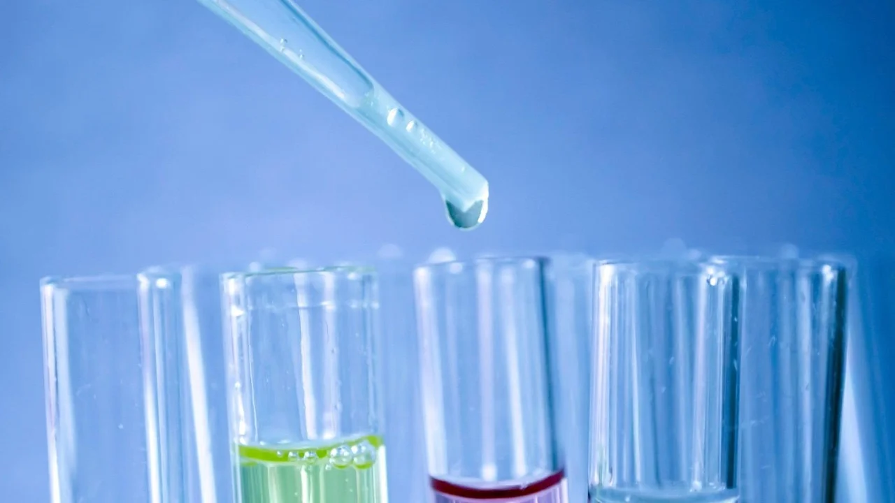 Tabela colorida usada para interpretar a escala de pH